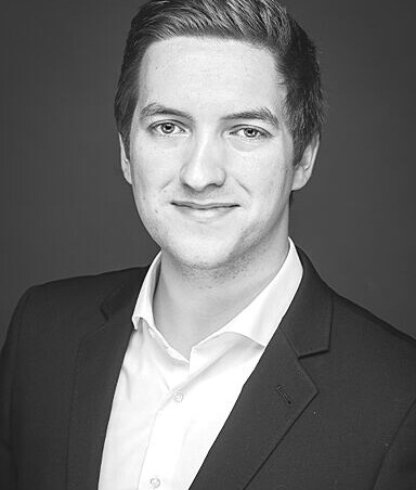 Viktor-Rechel-482x640